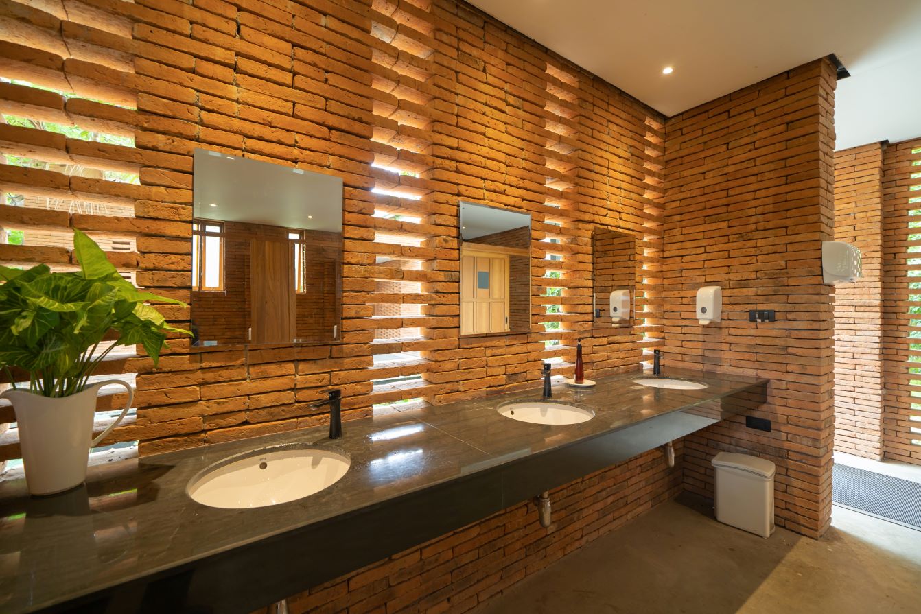 Why Your Washroom is Letting Your Business Down